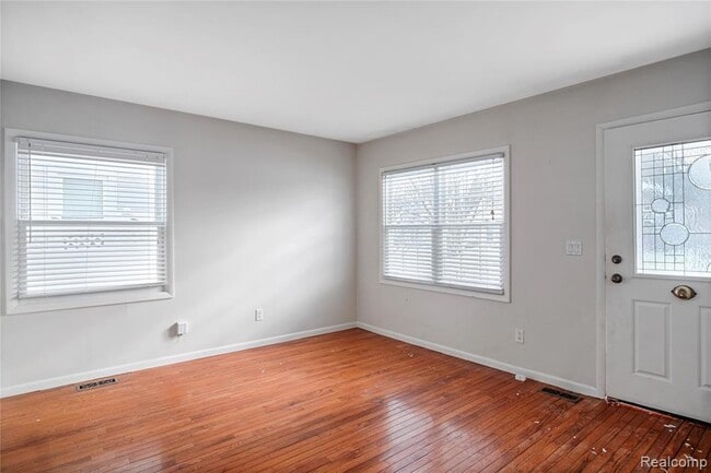 Building Photo - 2315 Guthrie Ave