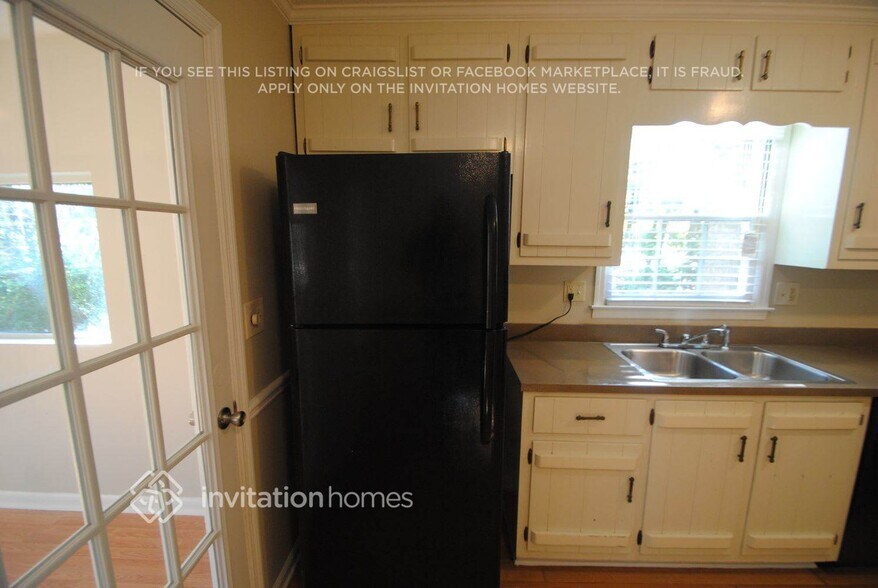 Building Photo - 2440 Bob Bettis Rd