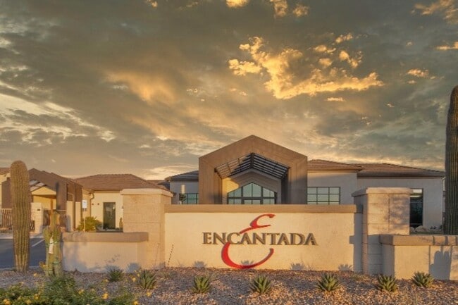 Building Photo - Encantada Gladden Farms