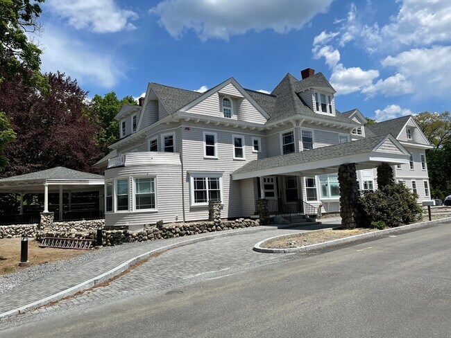 Primary Photo - 340 Winter St
