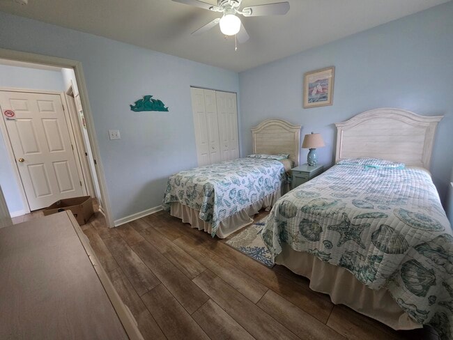 Building Photo - 1258 River Oaks Dr