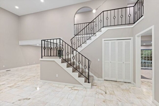 Building Photo - Stunning Private AIR CONDITIONED Dream Home in Coveted Bridal Trails