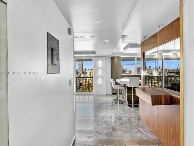 Building Photo - 401 Ocean Dr