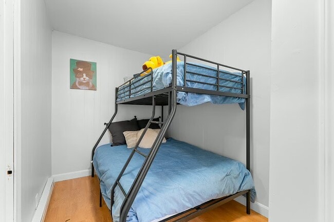 Building Photo - 8 Everett St