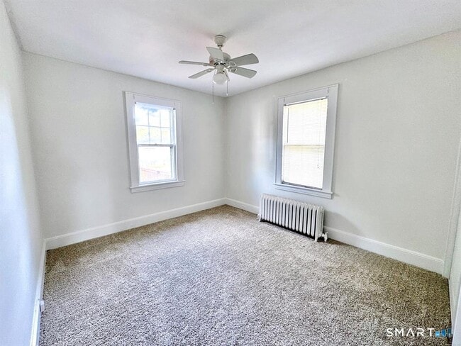 Building Photo - 113 Ellsworth St