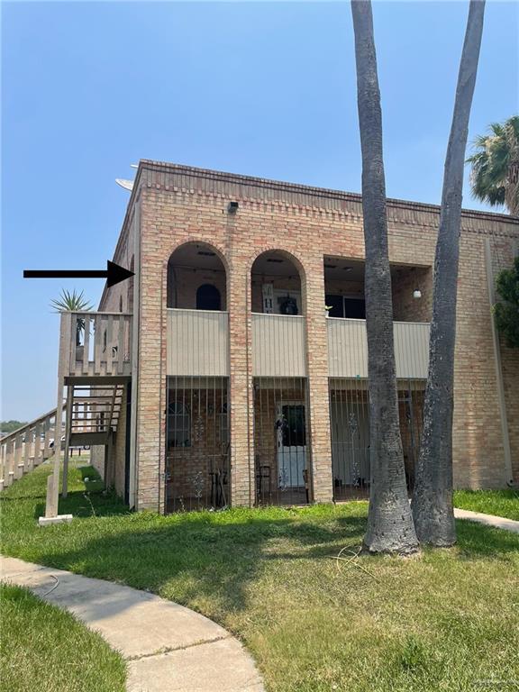 Building Photo - 11 Parker Ln