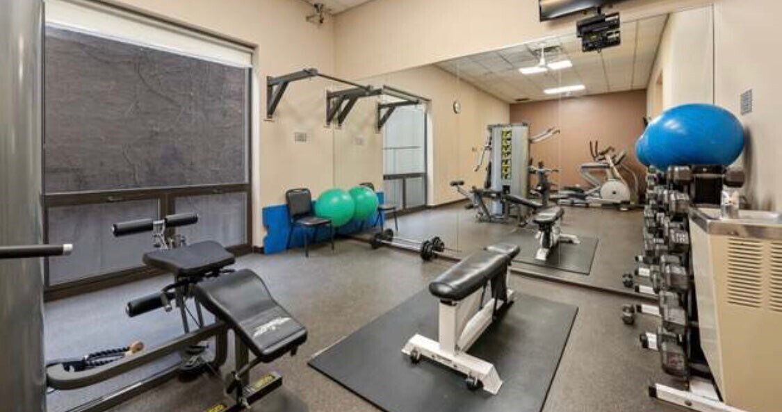 Exercise Room/Sauna - 70 W Huron St