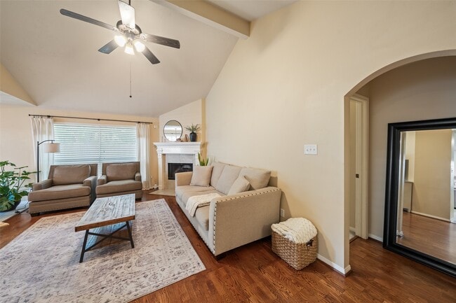 Building Photo - 135 S Delta Mill Cir