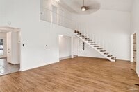 Building Photo - 4707 Huron Dr