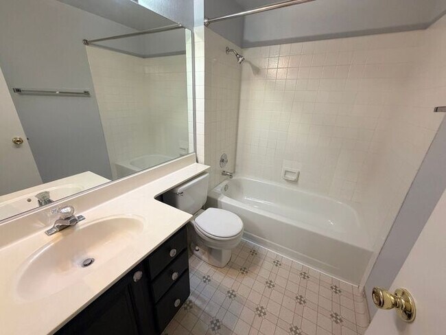 Building Photo - Reno Riverfront Condo - Single Story with Garage