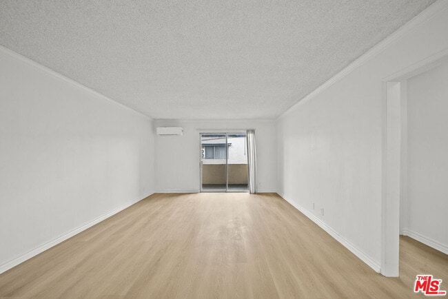 Building Photo - 8371 Northgate Ave