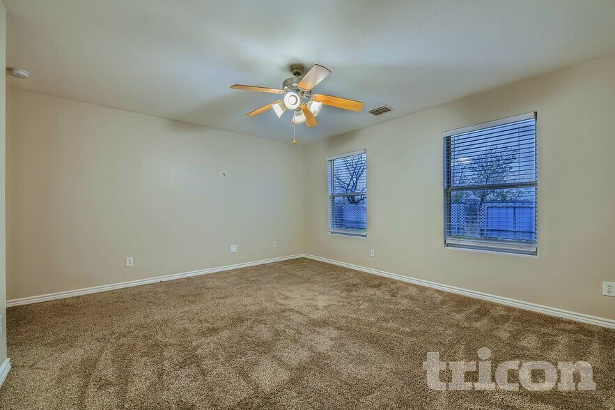 Building Photo - 12713 Carpenter Ln