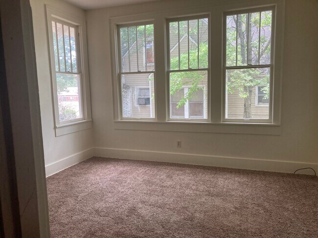 Building Photo - 1715 Locust St