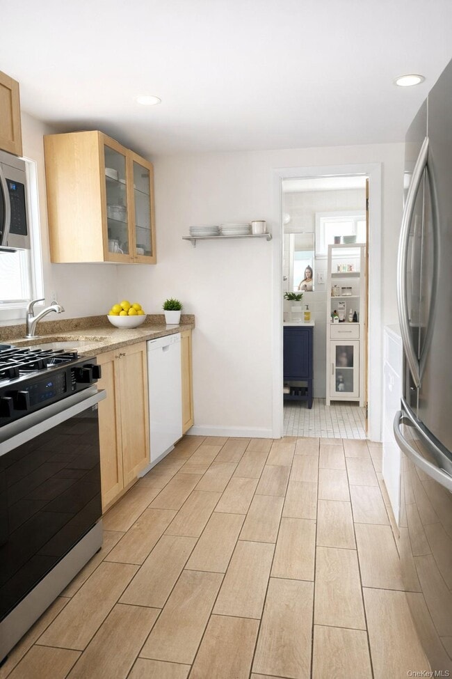 Building Photo - 26 June Walk