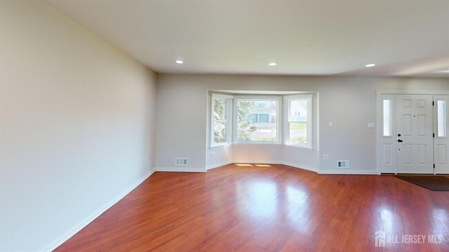 Building Photo - 77 Princess Dr