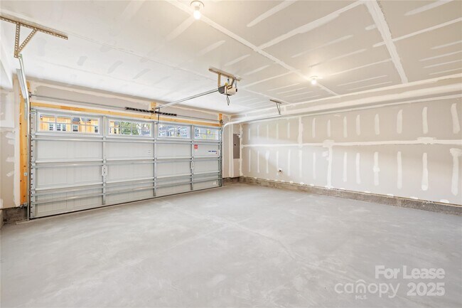 Building Photo - 513 Bailey Mls Dr