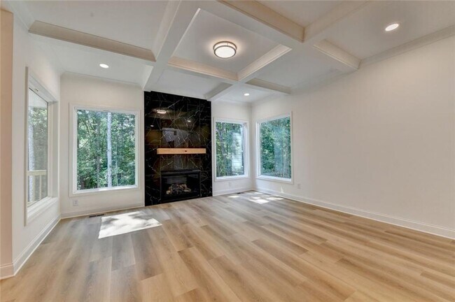 Building Photo - 9135 Fox Trail Ln