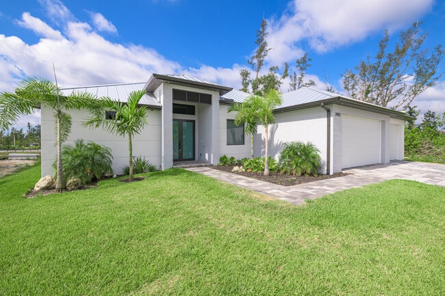 Building Photo - 3432 SW 8th St