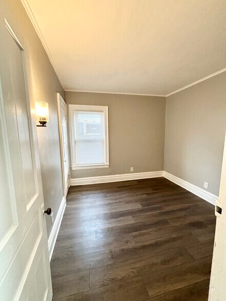 Building Photo - 109 Unger Ave