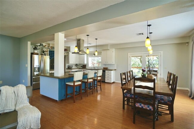 Building Photo - 311 Harmon Hills Cove