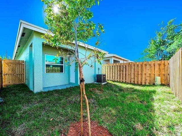 Building Photo - 2714 Nokomis Ave