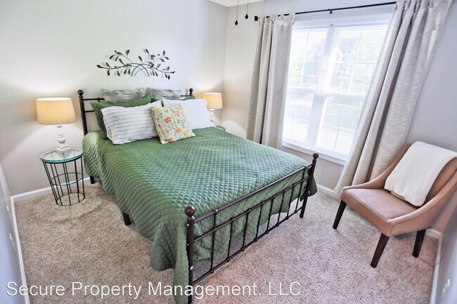 Building Photo - 3 br, 2.5 bath House - 636 Winding Bluff Way