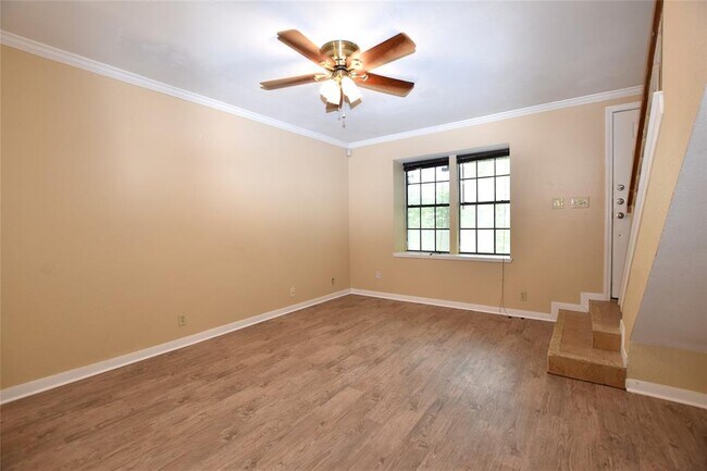 Building Photo - 11404 Walnut Ridge Dr