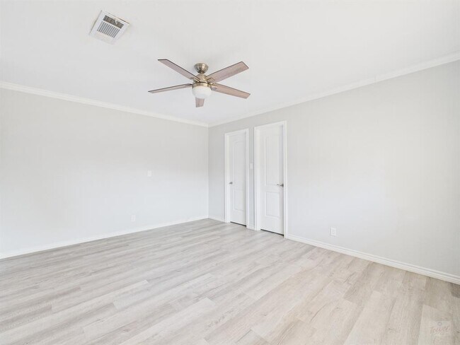 Building Photo - 11603 Gunsmoke Cir