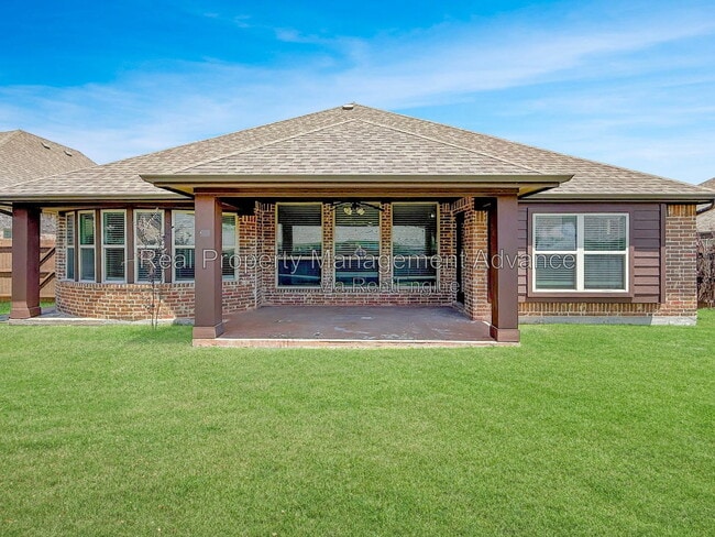 Building Photo - 235 Burnett Dr