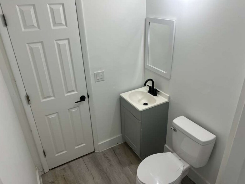 Building Photo - 4105 Poinsett Rd