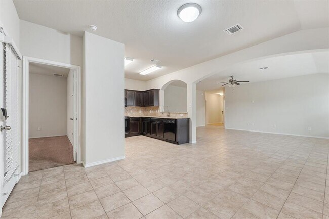 Building Photo - 1709 Gigante Dr