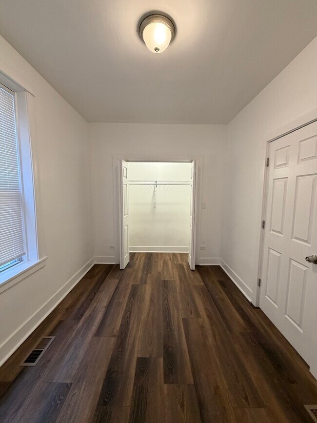 Building Photo - 1922 S Harvey Ave