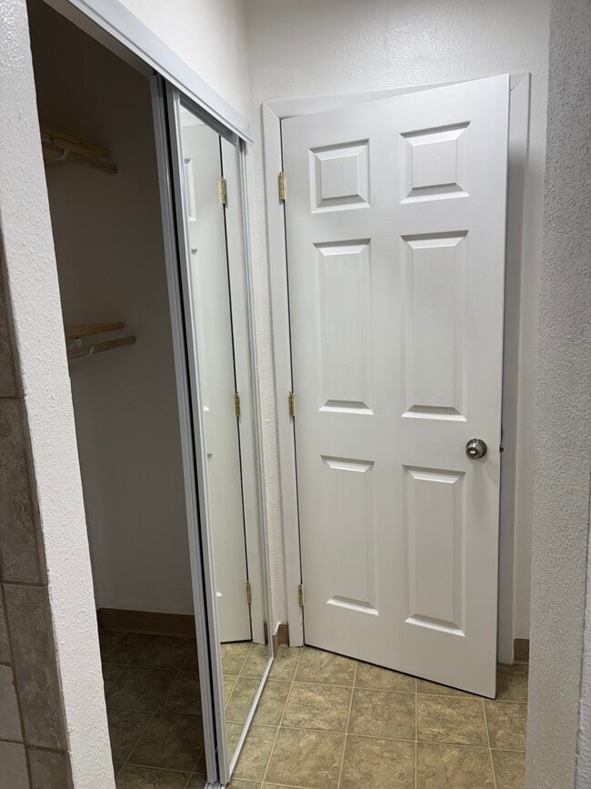 Building Photo - 4817 N Madison St