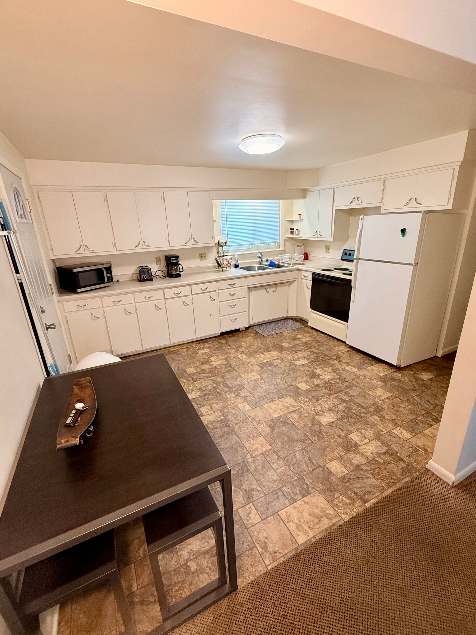 Building Photo - 310 Poplar St