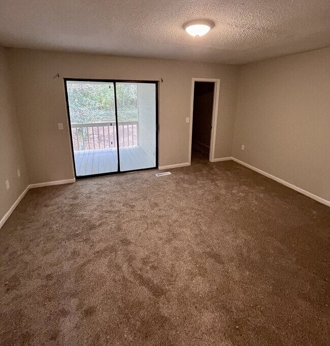 Building Photo - Townhouse available now FOR RENT in Daleville, AL!!