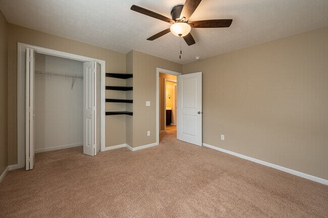 Building Photo - 536 Bunchgrass St