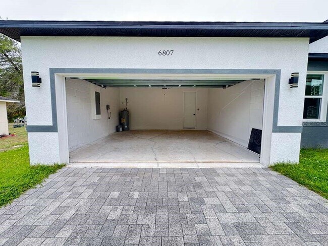 Building Photo - 6807 SW 153rd Pl Rd