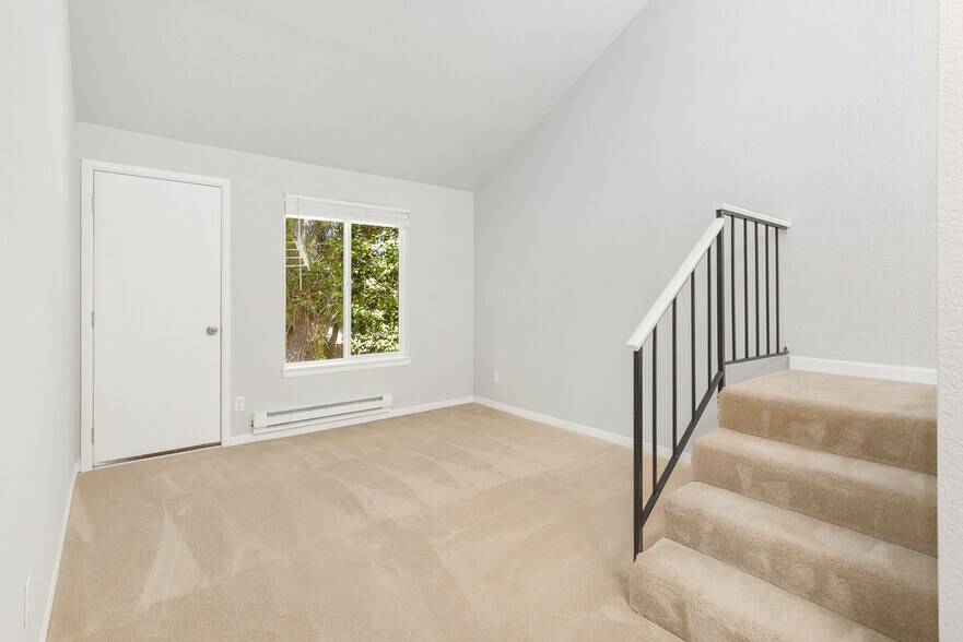 Building Photo - 10834 NE 148th Ln