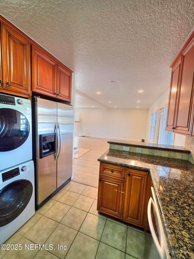 Building Photo - 3434 Blanding Blvd