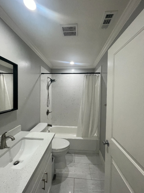 Building Photo - 3318 Truckee Way