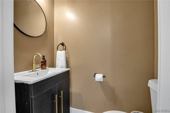 Building Photo - 66 McKinley Ave