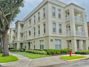Building Photo - 1021 Siena Park Blvd E