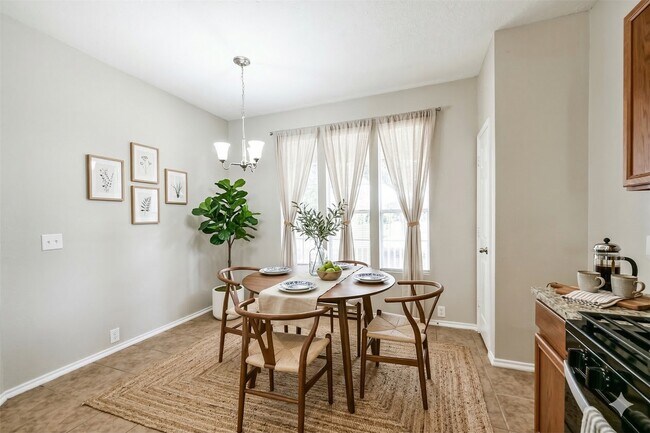 Building Photo - 6203 Gillian Park Dr