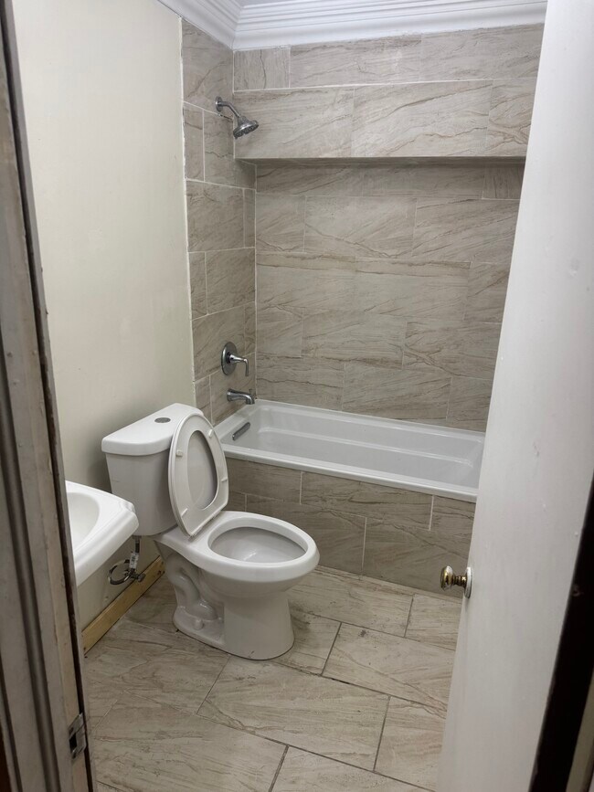 Building Photo - 3922 Halls Ferry Rd