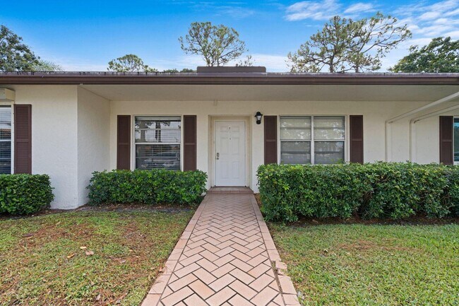 Building Photo - 5400 Poppy Pl