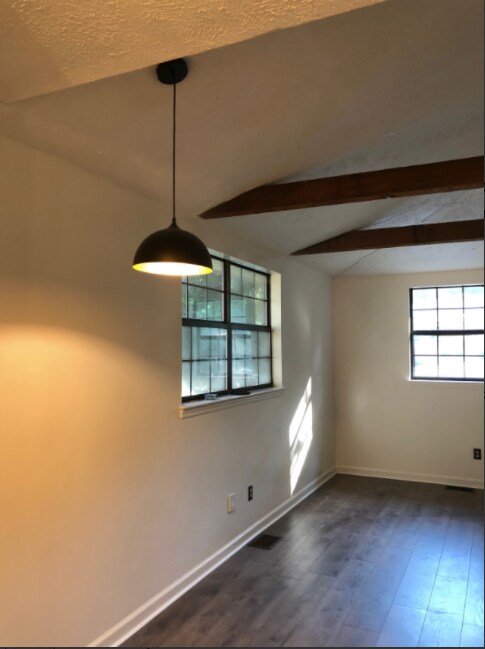 Building Photo - 2601 Morganmeade Dr