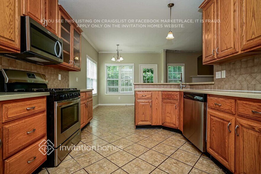 Building Photo - 605 Alyssa Dr