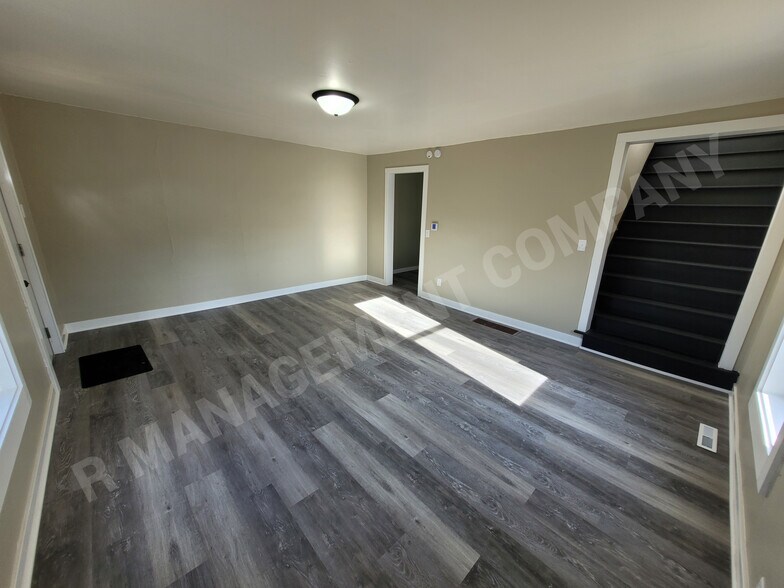 Building Photo - 4009 N 6th St