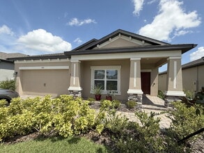 Building Photo - "Charming 3-Bed Oasis with 2 Full Baths in...