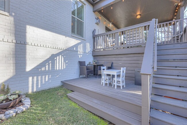 Building Photo - 3779 Wareham Dr
